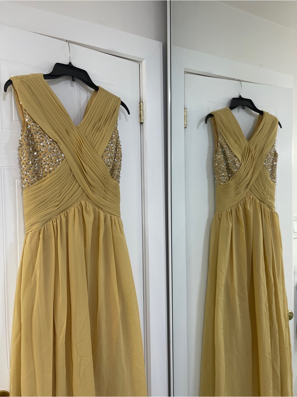 Elegant V-Neck Yellow Evening Dress with Sequin Bodice